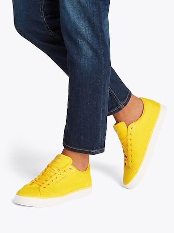 Sneaker low de la TOMMY HILFIGER pe galben