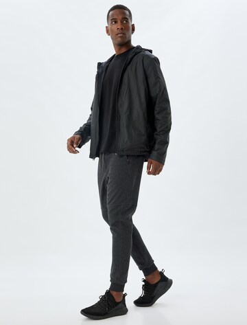 Koton Tapered Broek in Grijs