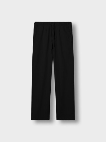 Burocs Pants in Black: front