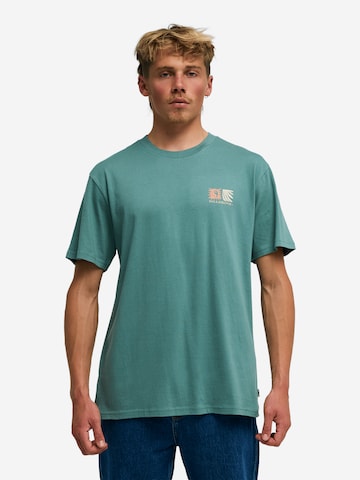BILLABONG T-shirt 'Surge' i grön: framsida
