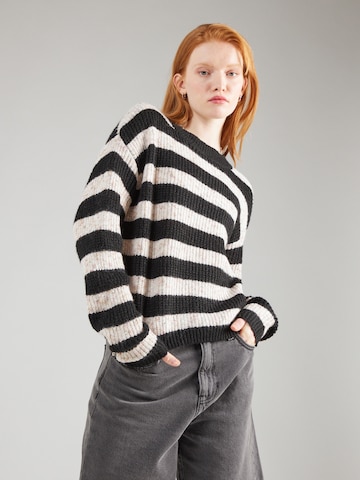 VILA Sweater 'Paline' in Black: front