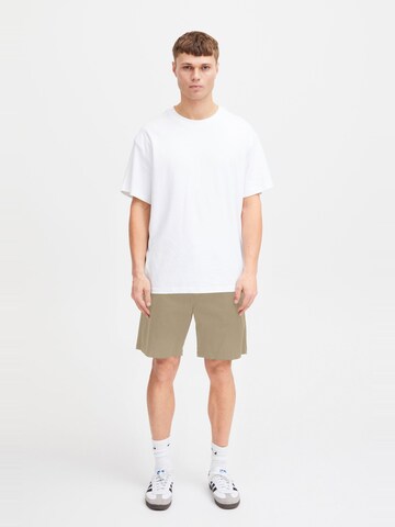 !Solid Regular Chinohose  ' JOE ' in Beige