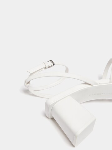 Sandales Pull&Bear en blanc