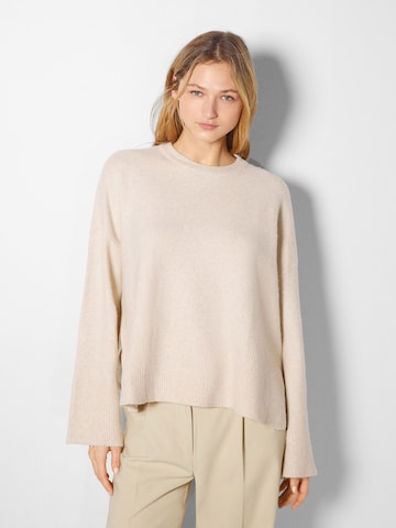 Bershka Sweater in Beige: front