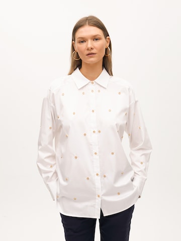 Lola Casademunt Blouse in Wit: voorkant