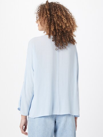 PIECES - Blusa em azul