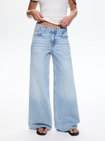 Pull&Bear Wide Leg Jeans i blå: forside