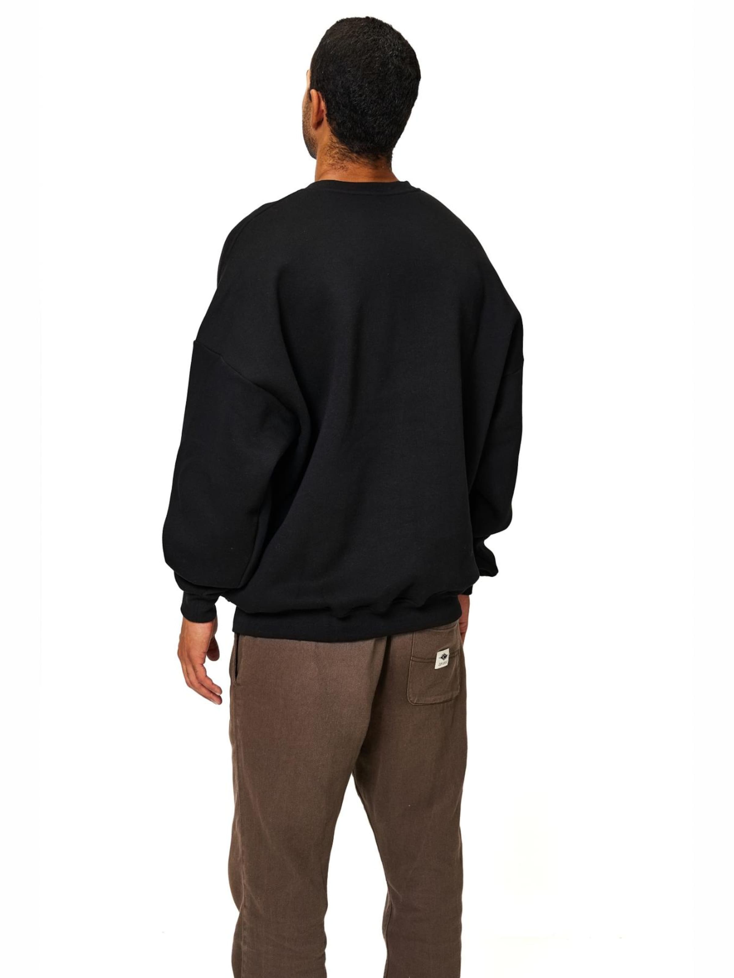 BlankOrder Sweater in Black