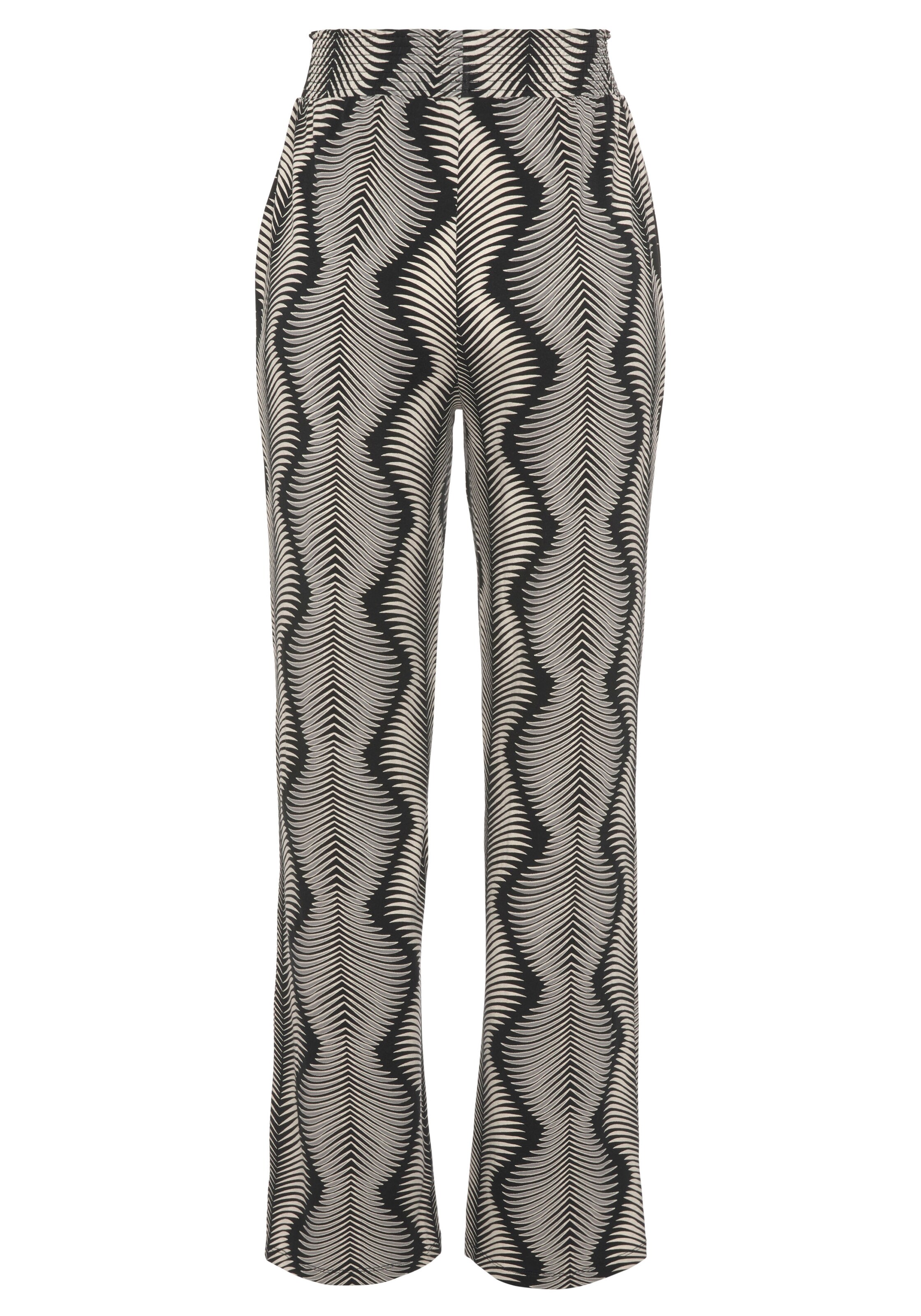 regular Pantaloni di LASCANA in nero