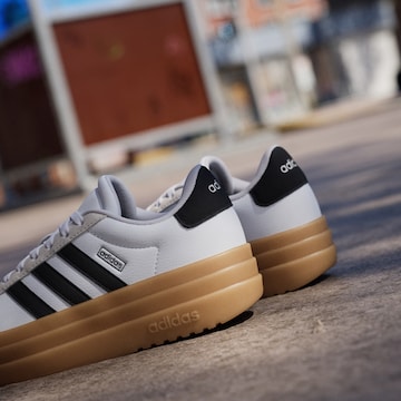 ADIDAS SPORTSWEAR Σνίκερ 'VL Court Bold' σε λευκό
