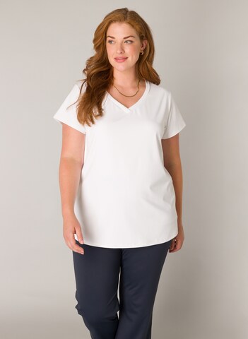 BASE LEVEL CURVY T-Shirt in Weiß: Vorderseite