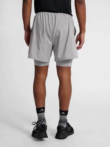 Regular Pantalon de sport Newline en gris