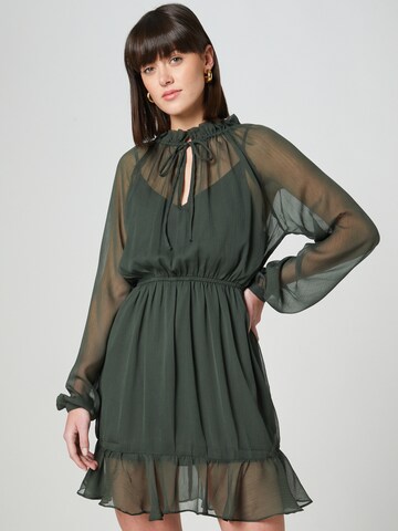 Rochie 'Abby' de la Guido Maria Kretschmer Women pe verde: față