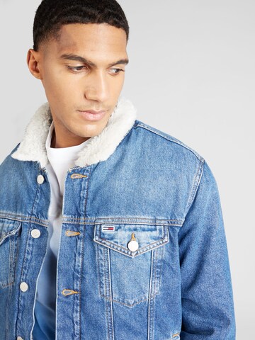 Tommy Jeans Tussenjas in Blauw