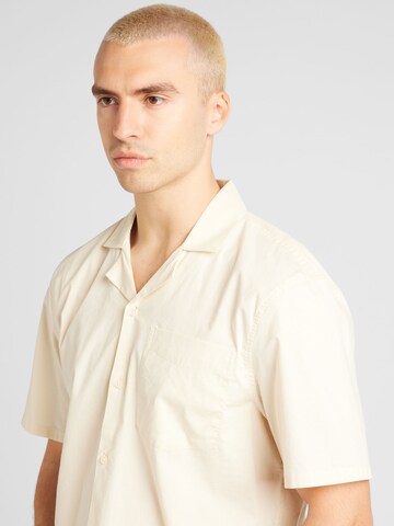 HOLLISTER Regular Fit Paita 'MAR4' värissä beige