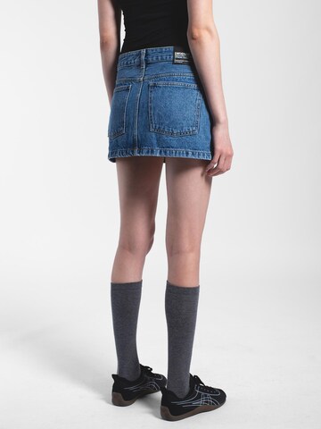 Dr. Denim Rock 'Tiggy'‌‌‌‌‌‌ in Blau