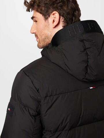 TOMMY HILFIGER Winterjacke in Schwarz