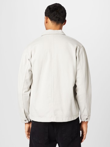 Veste mi-saison 'FATE' minimum en blanc