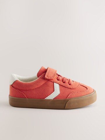 Next Sneaker in Rot