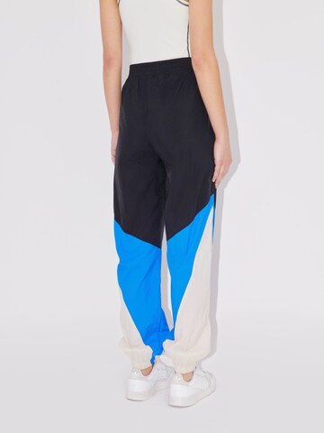 Loosefit Pantaloni 'Judith' de la LeGer by Lena Gercke pe negru