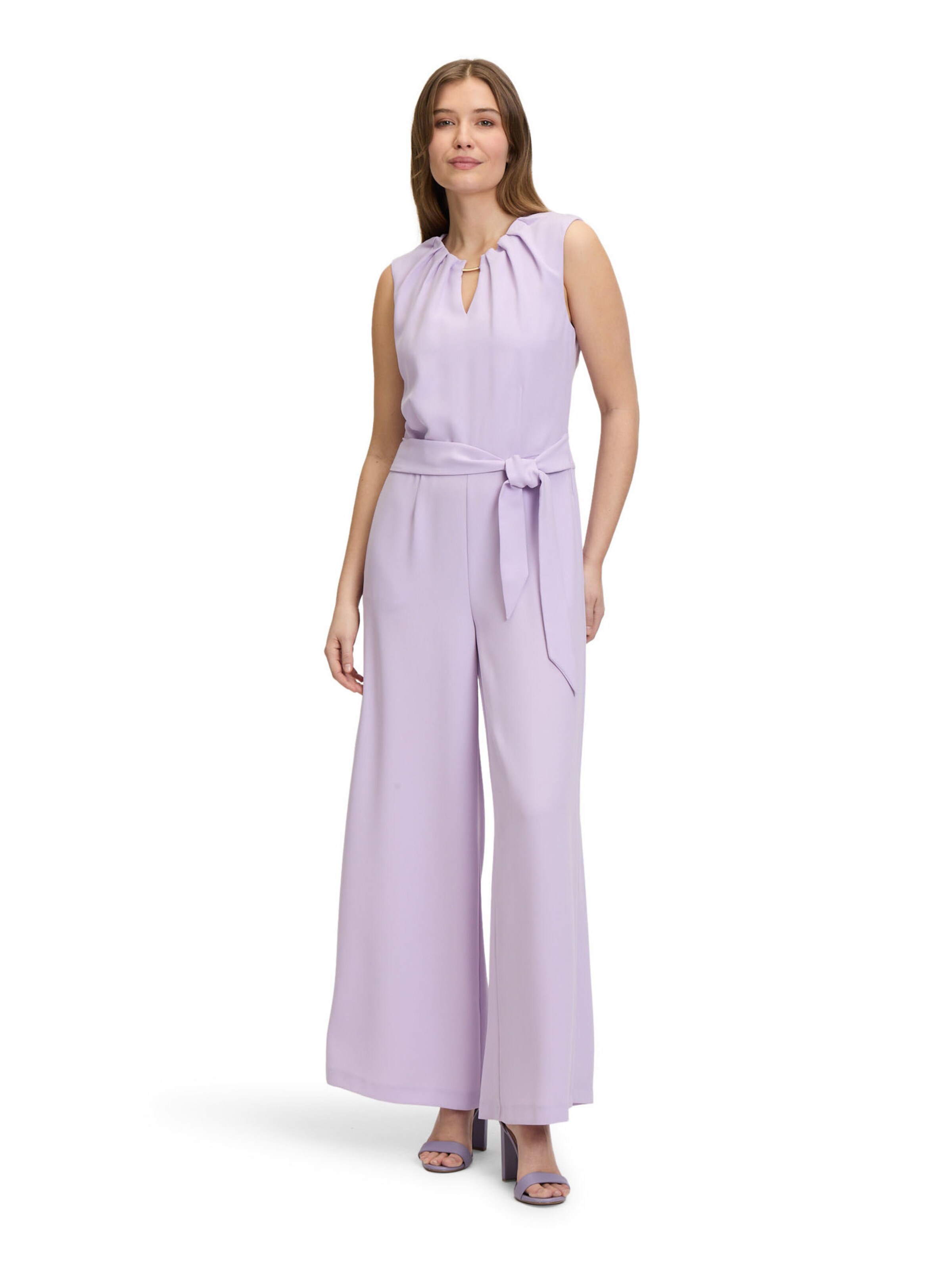 Tuta jumpsuit di Betty & Co in lilla: frontale