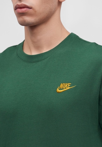 Regular fit Maglietta 'Club' di Nike Sportswear in verde