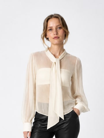 Maglietta ' Blouse ' di Coster Copenhagen in beige: frontale