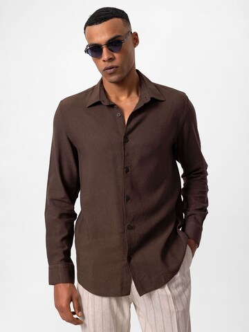 Antioch Regular fit Overhemd in Bruin