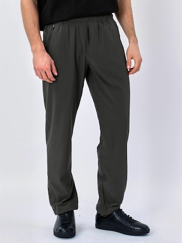 TEESHOPPEN Pants ' Track ' in Green: front
