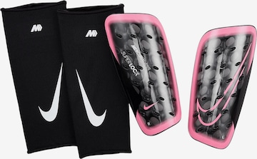 NIKE Schienbeinschoner 'Swoosh' in Schwarz: Vorderseite