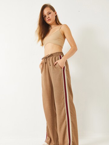 Bianco Lucci Loosefit Παντελόνι σε μπεζ