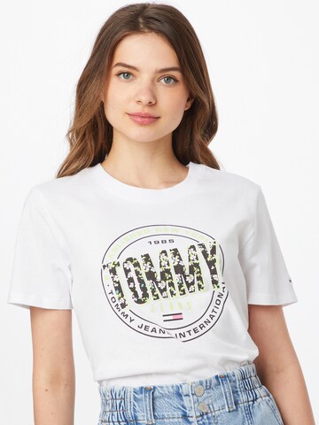 T-shirt Tommy Jeans en blanc : devant