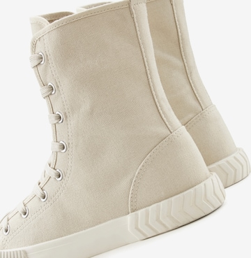 Sneaker alta di LASCANA in beige