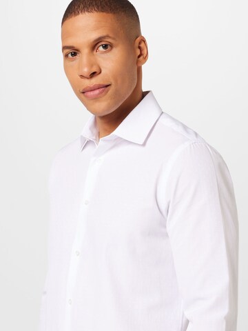 BURTON MENSWEAR LONDON - Ajuste regular Camisa de negocios en blanco