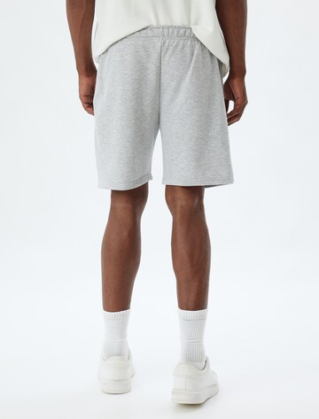 Koton Regular Broek in Grijs
