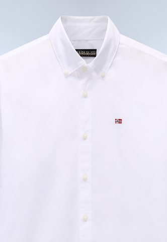 NAPAPIJRI Regular Fit Skjorte 'G-TERRA LS' i hvid
