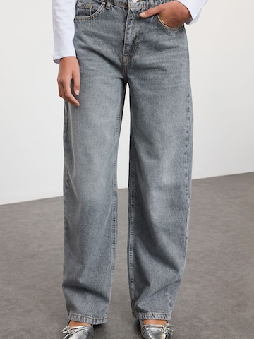 Trendyol - Ropa ancha Vaquero en gris