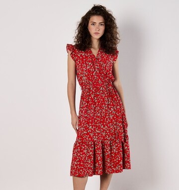 Robe ' ' Apricot en rouge : devant