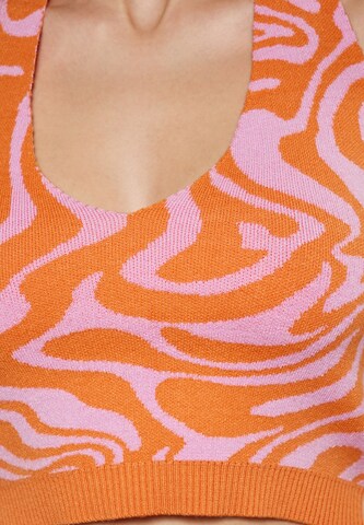 swirly Top in Orange