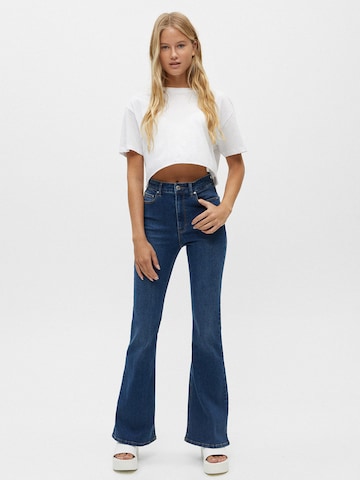 Pull&Bear Flared Jeans in Blauw: voorkant