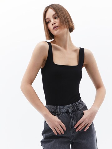 OXXO Top in Zwart
