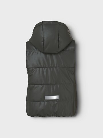 NAME IT - Chaleco 'MONAY' en negro