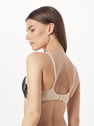 Invisible Soutien-gorge Chantelle en beige