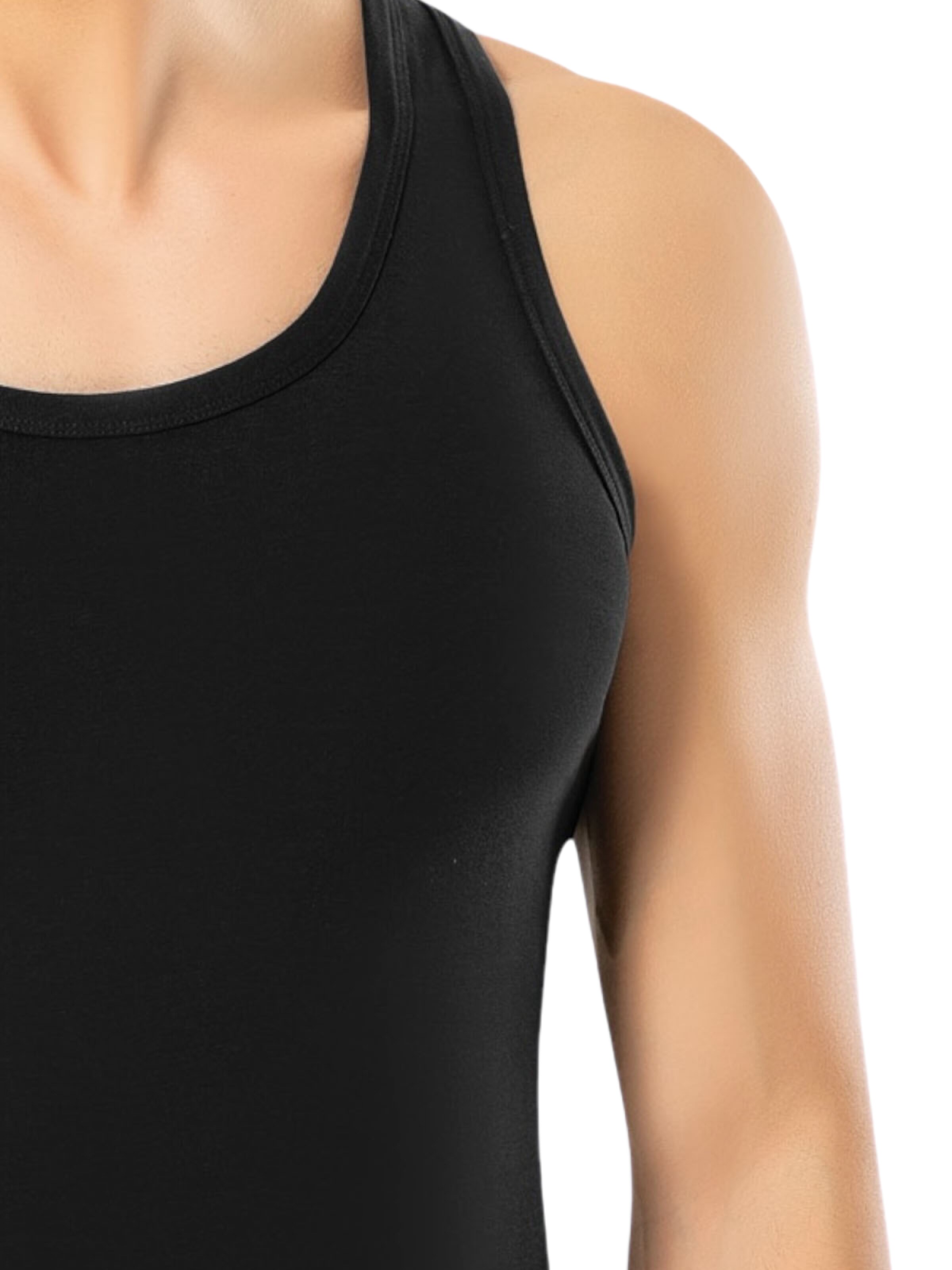 Weweus Undershirt in Black