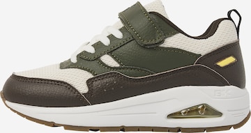 BRITISH KNIGHTS Sneakers ' LENNOX ' in Bruin: voorkant