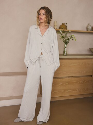 Next Пижама в Бежевый: спереди