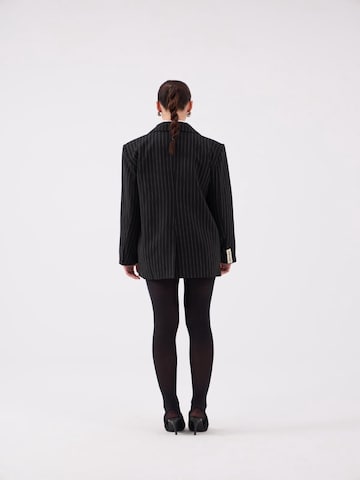 HOLLY LOLLY Blazer in Schwarz