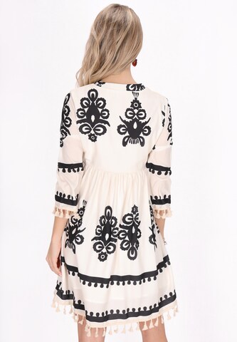 IZIA Jurk 'Ethno' in Beige
