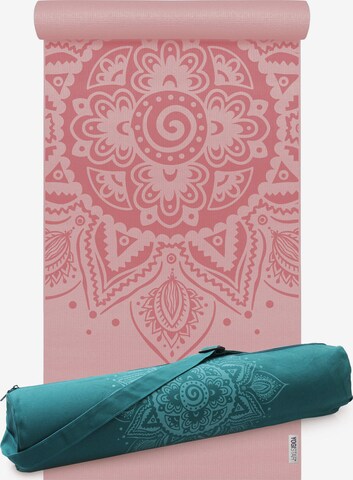 YOGISTAR.COM Mat in Green: front