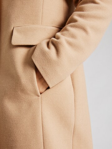 COMMA Tussenmantel in Beige